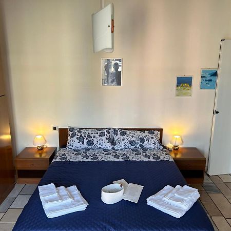 Casa Valentina Apartment Сан Донато Миланезе Екстериор снимка