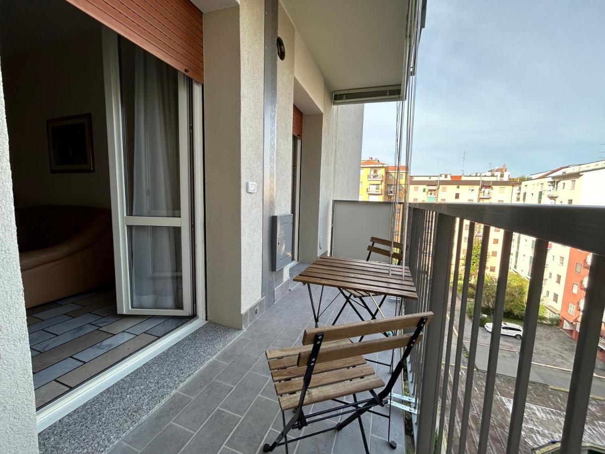 Casa Valentina Apartment Сан Донато Миланезе Екстериор снимка