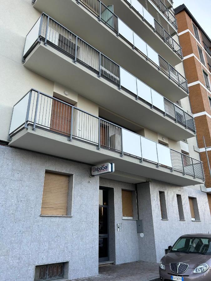 Casa Valentina Apartment Сан Донато Миланезе Екстериор снимка