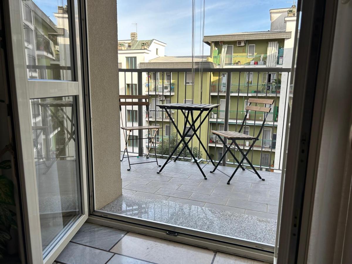 Casa Valentina Apartment Сан Донато Миланезе Екстериор снимка