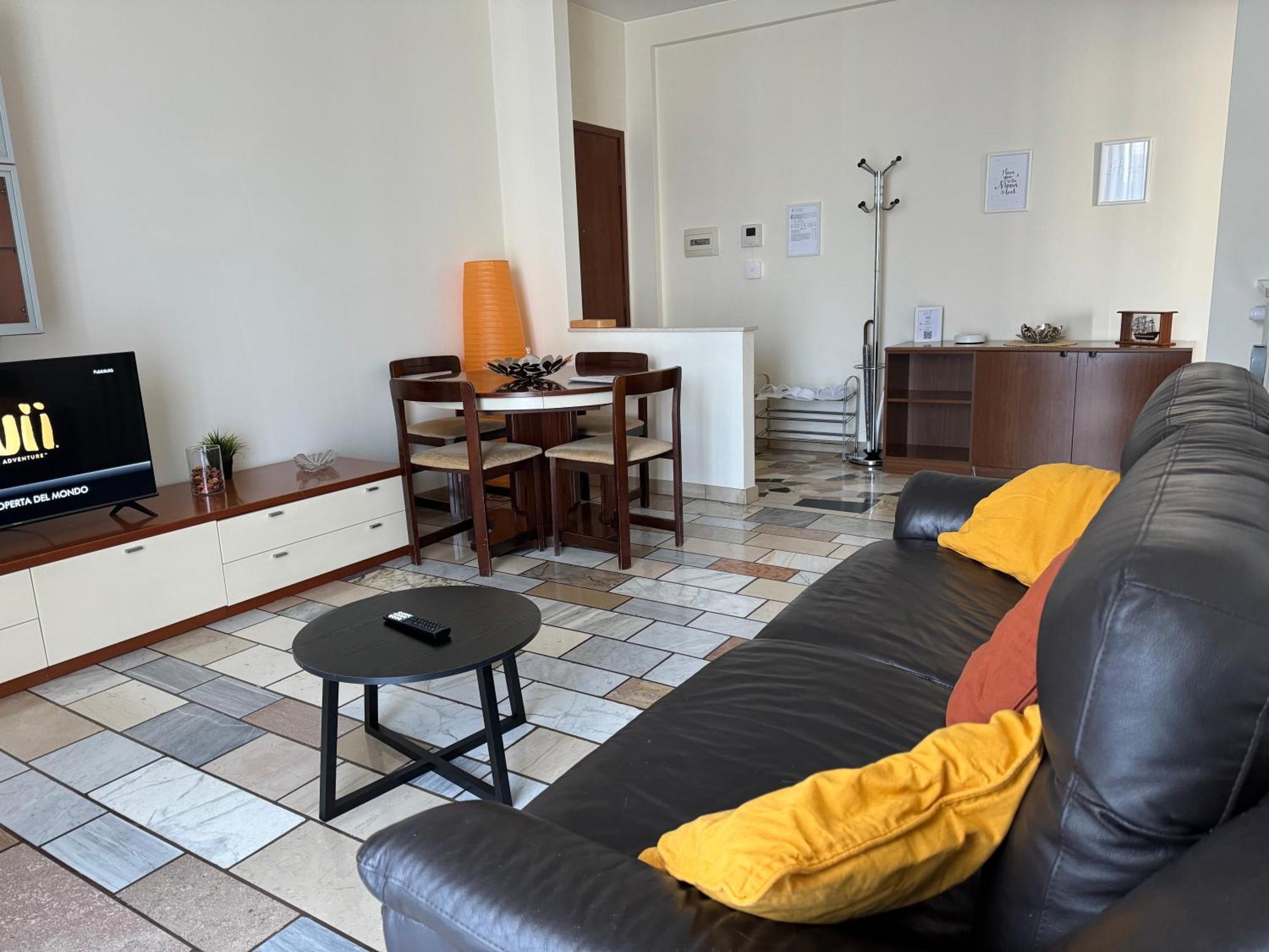 Casa Valentina Apartment Сан Донато Миланезе Екстериор снимка