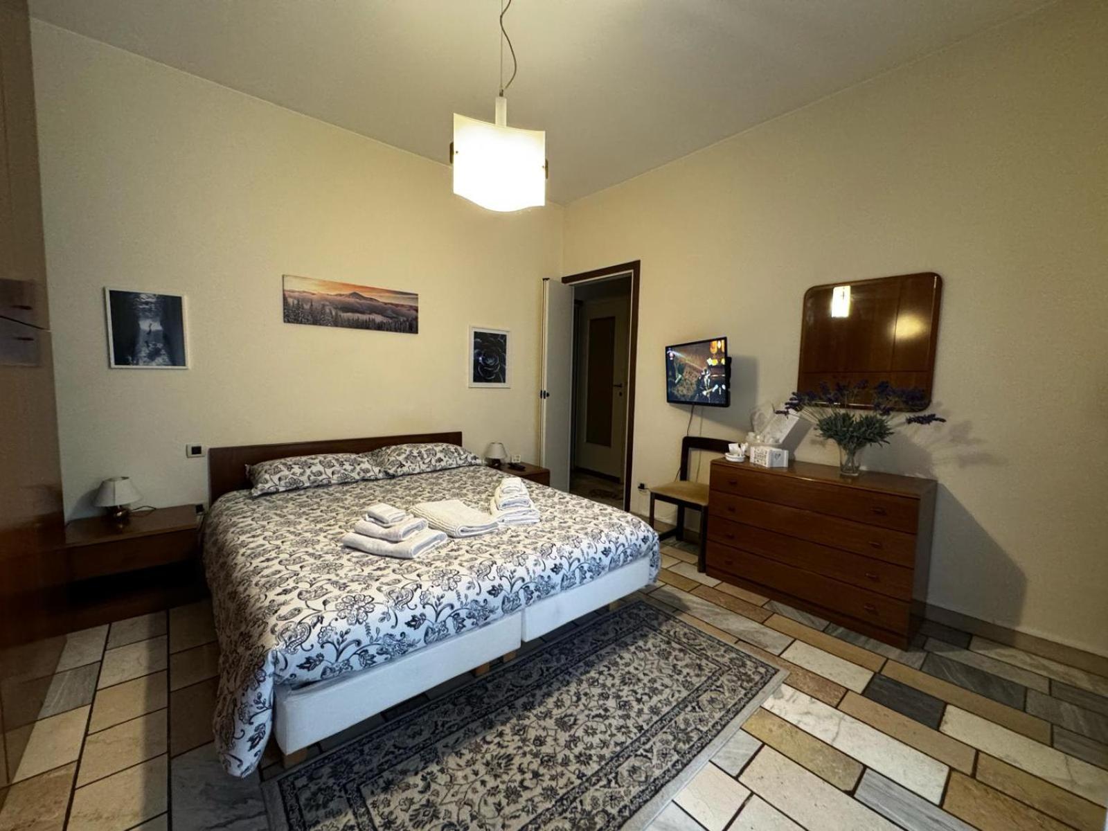 Casa Valentina Apartment Сан Донато Миланезе Екстериор снимка